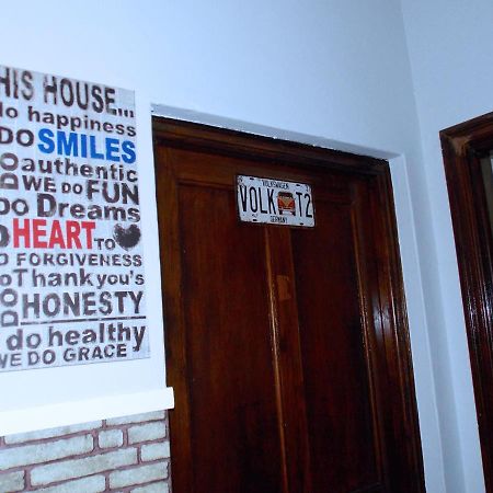 Хостел Trap Houz Backpackers Кейптаун Экстерьер фото