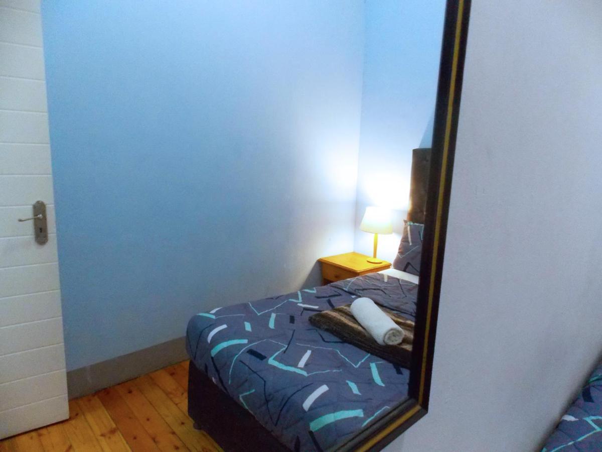 Хостел Trap Houz Backpackers Кейптаун Экстерьер фото